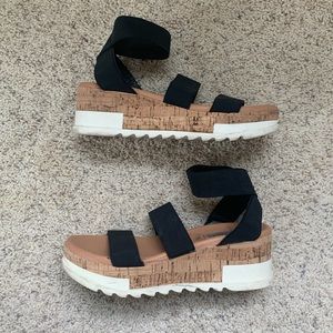 Steve Madden Platform Sandals